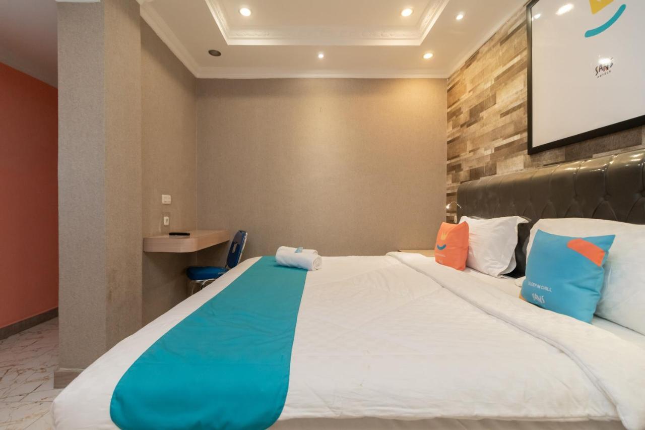 Sans Hotel Beauty Palembang Kültér fotó