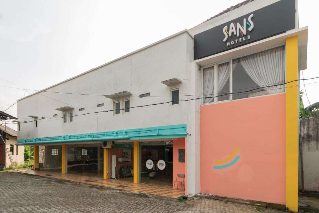 Sans Hotel Beauty Palembang Kültér fotó