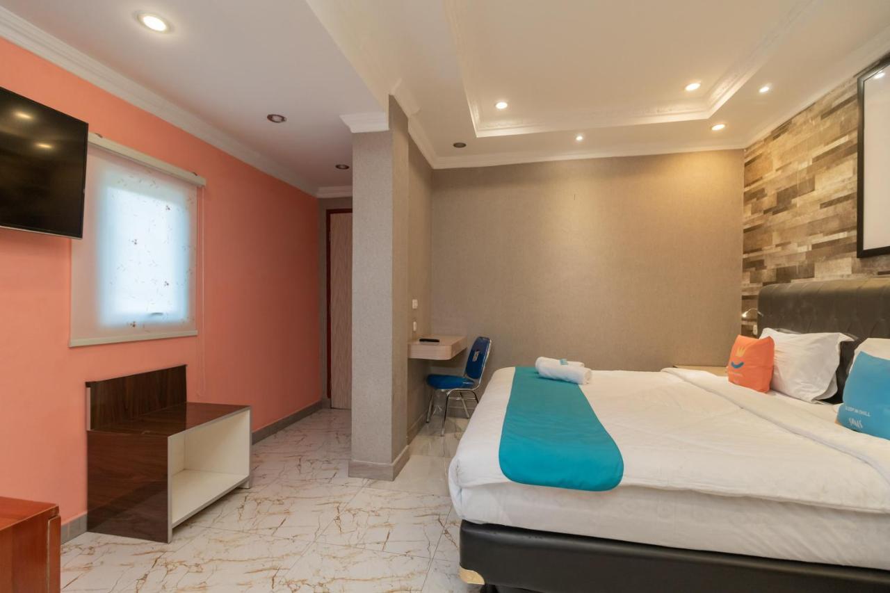 Sans Hotel Beauty Palembang Kültér fotó